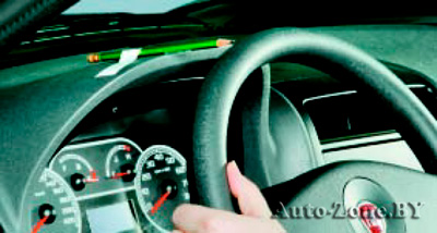 Не меняя положения карандаша, поверните рулевое колесо влево до момента начала поворота передних колес