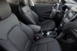 Новый 2013 Hyundai Santa Fe салон, передние сиденья