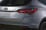 Новый 2013 Hyundai Santa Fe Sport вид сзади, задний бампер, подфарник